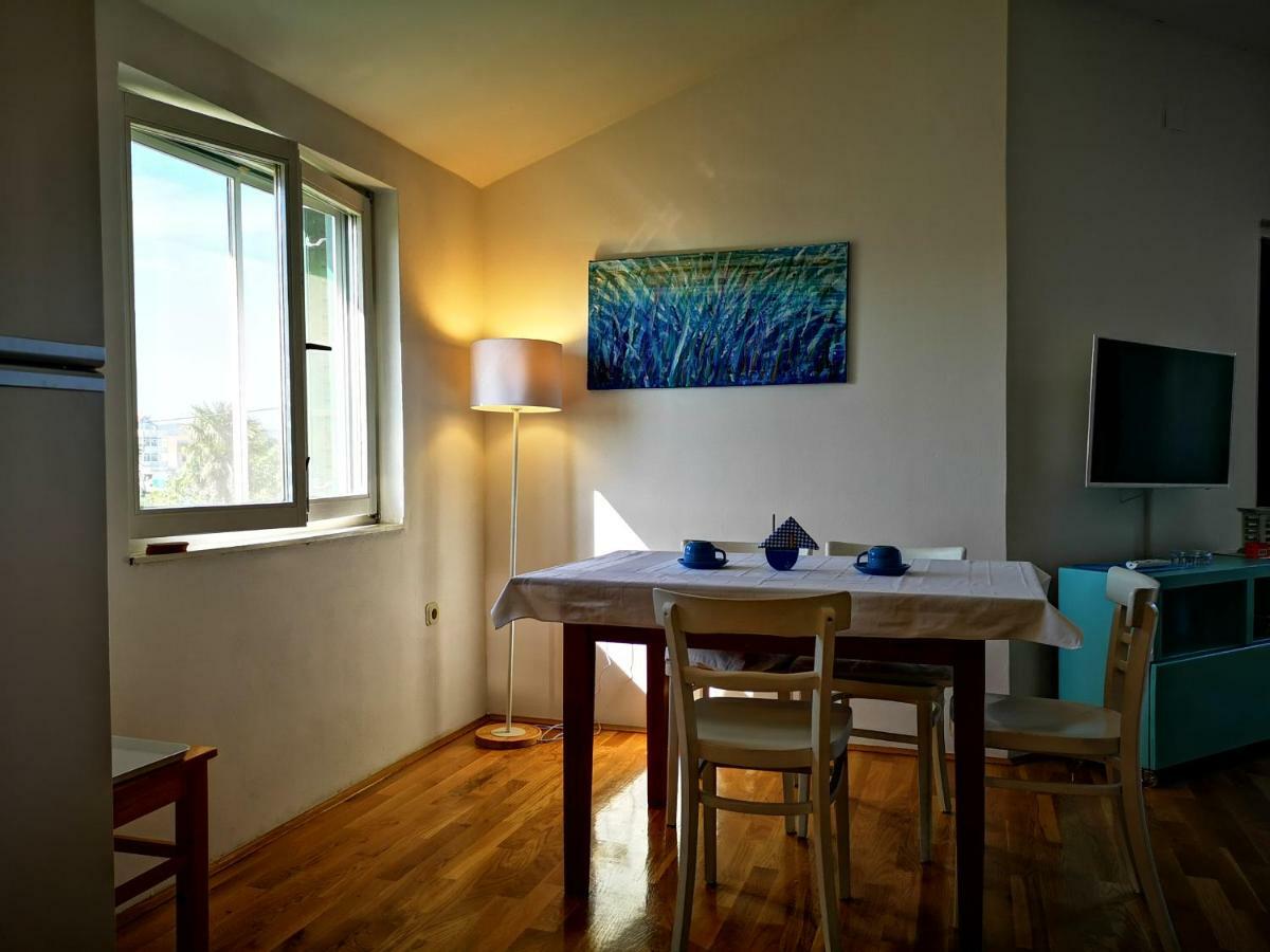 Apartmani Labud Sukosan Exterior photo